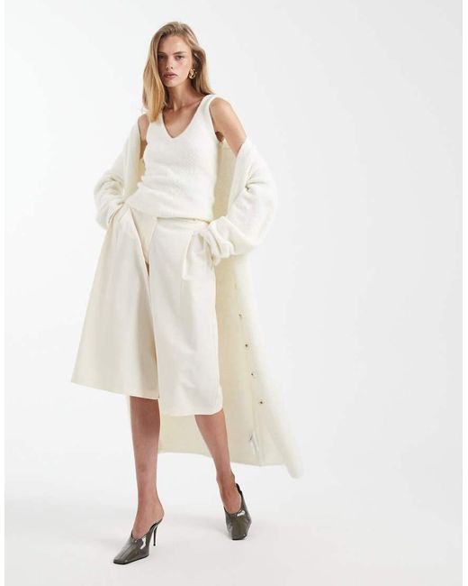 4th & Reckless White Wool Feel Soft Knitted V Neck Maxi Cardigan Co-Ord