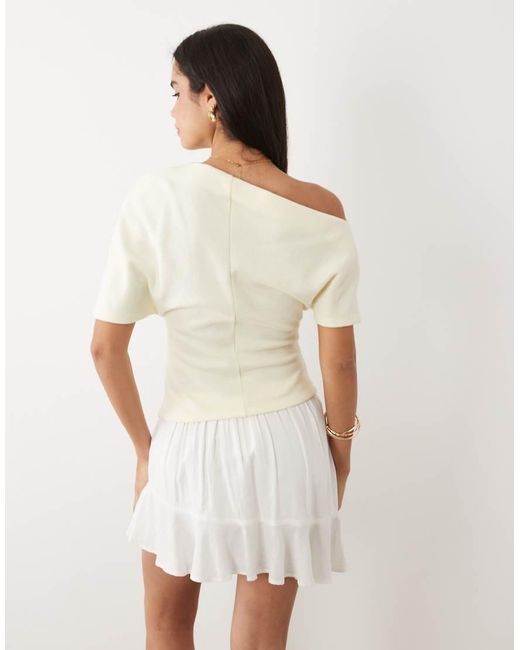 Gina Tricot Natural Soft Asymmetric Top