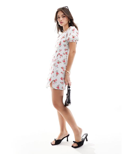 ASOS White – kurzes t-shirt-kleid mit puffärmeln, bindebändern an der taille und blümchenmuster