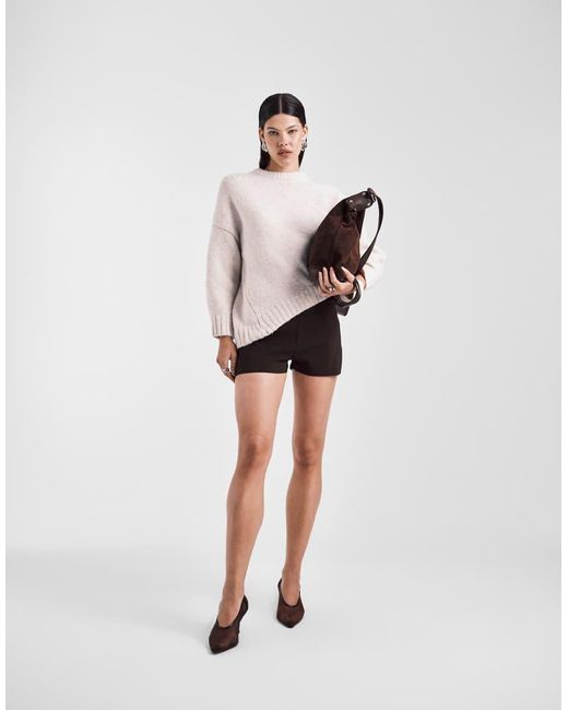Jersey Extragrande Con Cuello Redondo Y Bajo Redondeado De -Blanco ASOS de color Pink