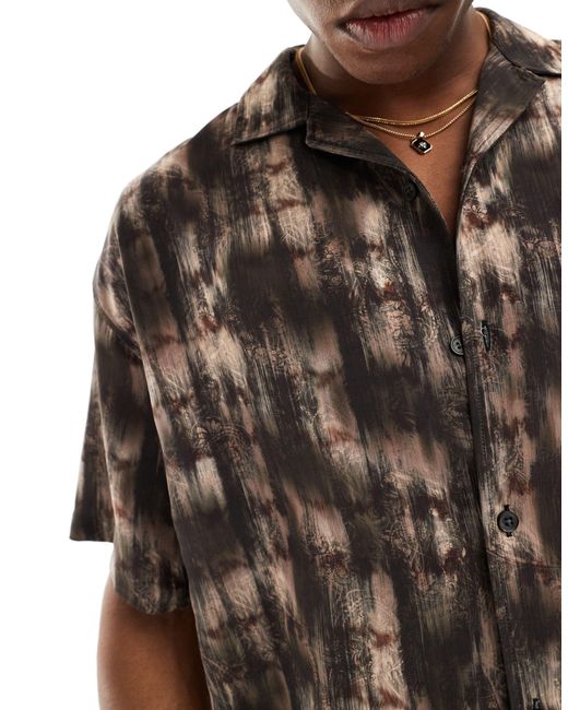 Camicia marrone con stampa grafica sfocata di Pull&Bear in Brown da Uomo
