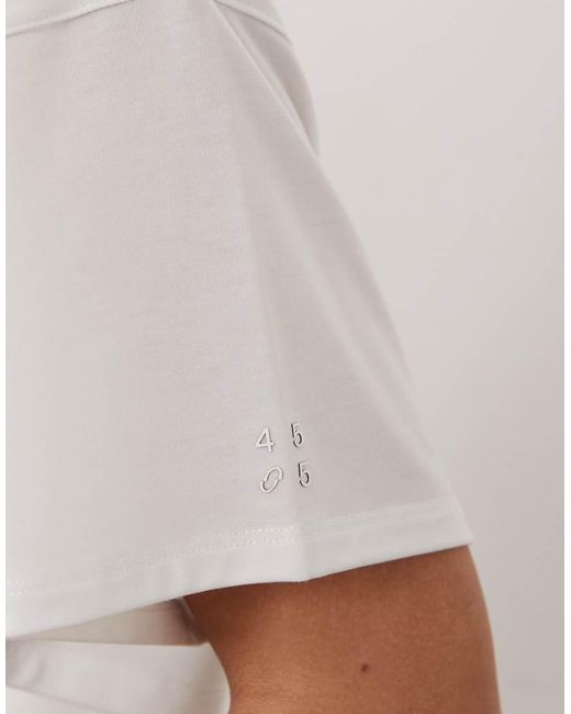 4505 White Performance Jersey Ultra Cropped Quick Dry T-shirt