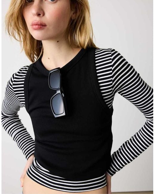 Stradivarius Black Rectangular Sunglasses With Wide Temples