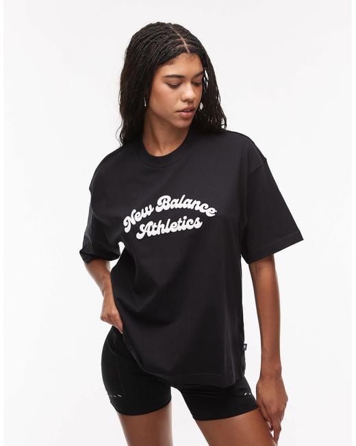 New Balance Black – linear heritage – oversize-t-shirt