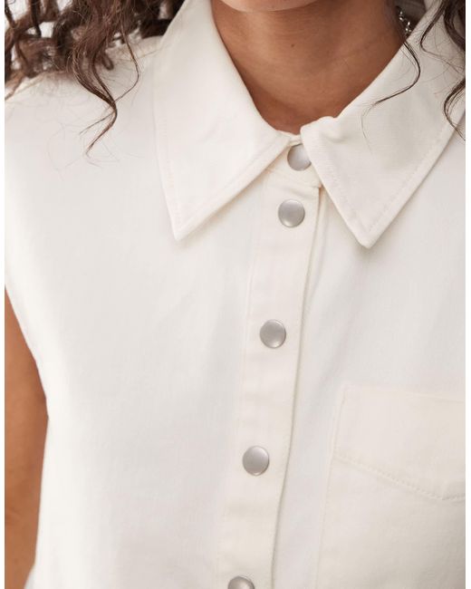 Monki White Cap Sleeve Slim Shirt With Curved Hem Detail
