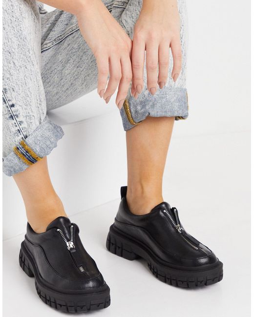 chunky flat shoes