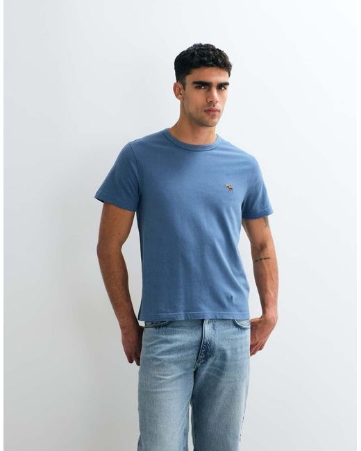 Abercrombie & Fitch Blue Slim Fit Icon Logo T-shirt for men