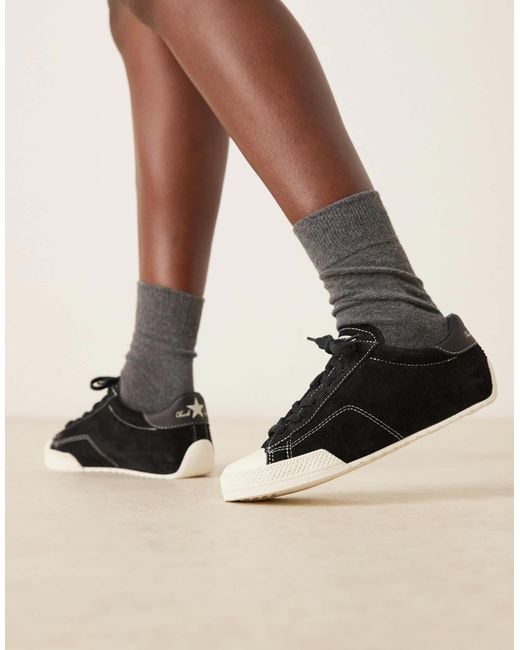 Converse Black Chuck Lo Pro Sneakers