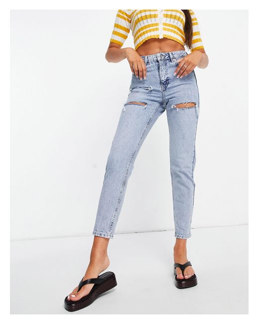 TOPSHOP Denim Mom Jeans With Rips in 