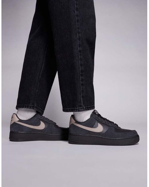 Air di Nike in Black