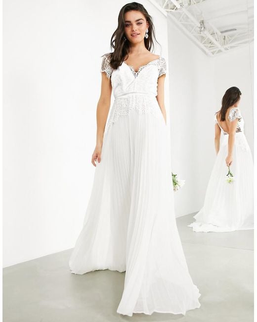 Vestido de boda de encaje escotado con falda plisada ASOS de color Blanco Lyst