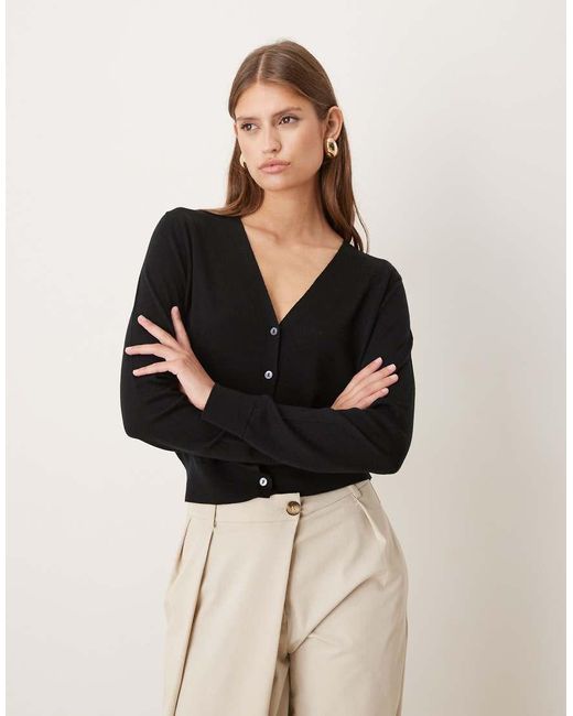 Capsule di Mango in Black