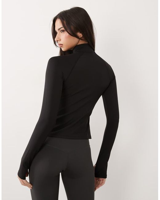 4505 Black Active 1/4 Zip Long Sleeve Training Top