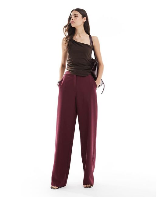 ASOS Tall in het Red