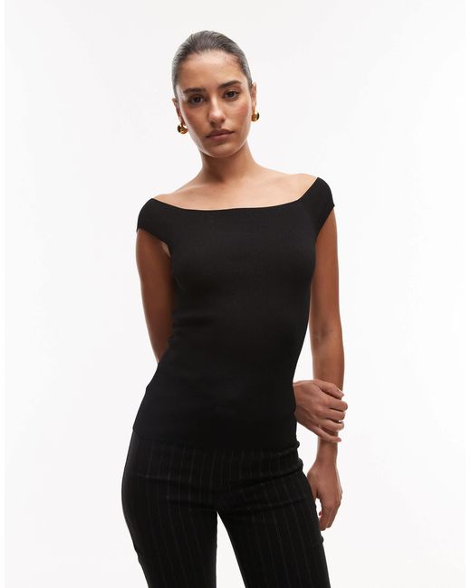 ARKET Black – top aus strukturstrick