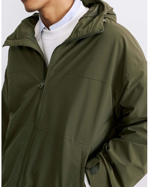 Imperméable léger à capuche kaki Pull&Bear pour homme en coloris Green