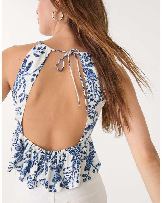 Stradivarius Top Met Open Achterkant En Print in het Blue