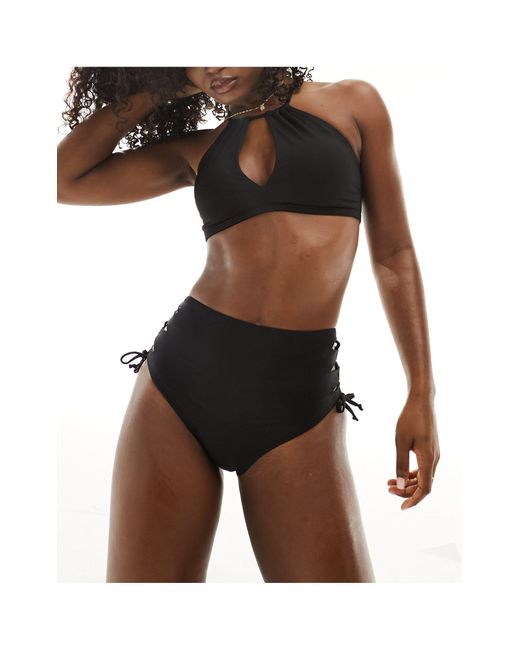 Nike Black – knapp geschnittene bikinihose
