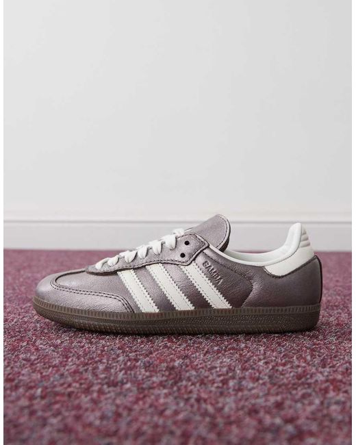 Samba di Adidas Originals in Gray