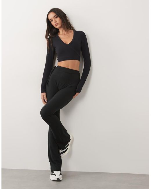 4505 Black Seamless Baby Rib Wrap Front Long Sleeve Top