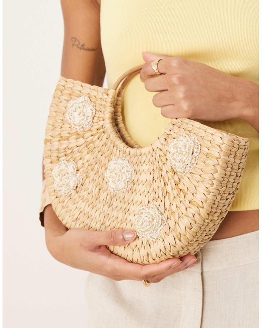 Glamorous Natural Straw Top Handle Bag With Flower Embellishment