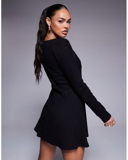 ASOS Black – ausgestelltes minikleid