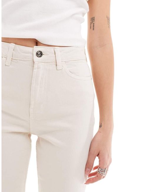 Vaqueros Blancos De Corte Pitillo Con Bajos Deshilachados Blush De ONLY de color White