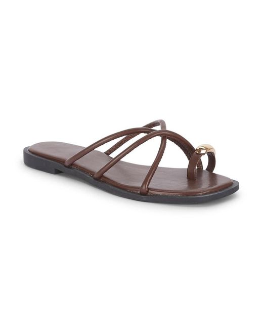 SEQWL Brown Strappy Flat Slide Sandals With Toe-Loop Hardware Detail