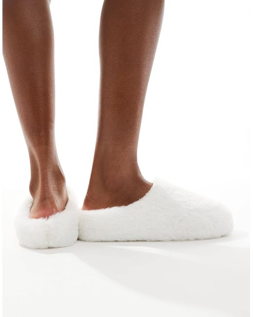 SEQWL White – flauschige pantoffeln