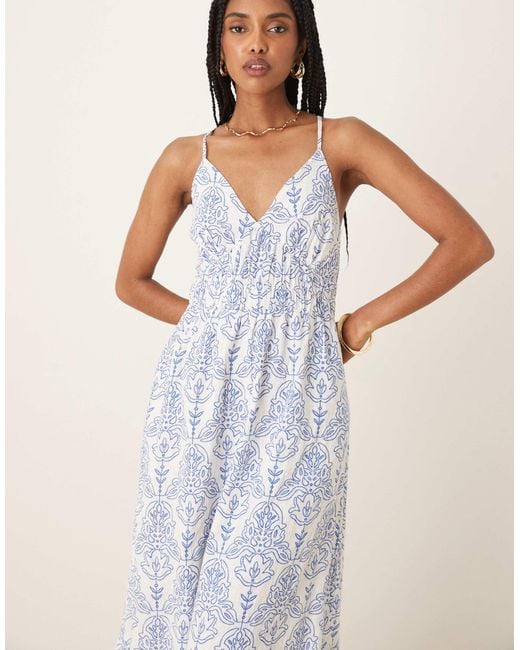 Robe caraco longue à imprimé mosaïque et bretelles croisées au dos - blanc et Y.A.S en coloris Natural