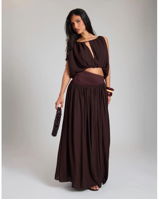 Missy Empire Brown Woven Ruched Tie Front Crop Top