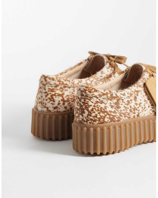 Clarks Natural Torhill Bee Shoes