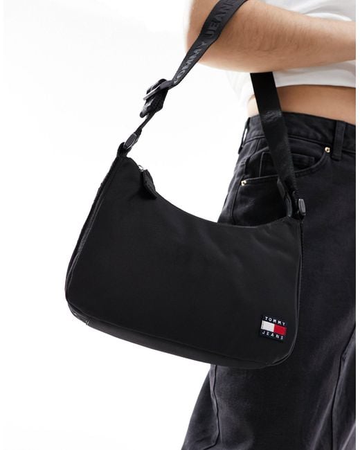 Tommy Hilfiger Black Essential Daily Shoulder Bag