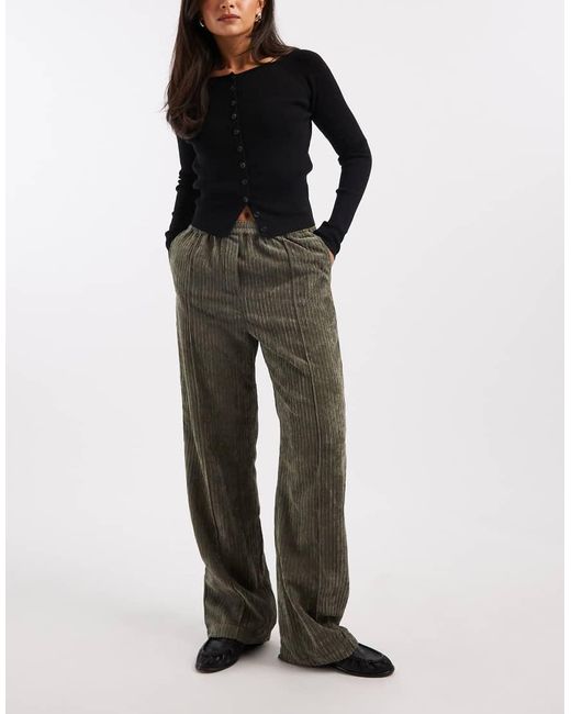 Pantalones Caquis Sin Cierres De Pana De -Verde ASOS de color Green