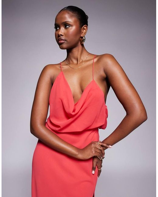 Vestito Lungo Con Scollo Ad Anello, Dorso A Vogatore E Fascette Sottili di ASOS in Red