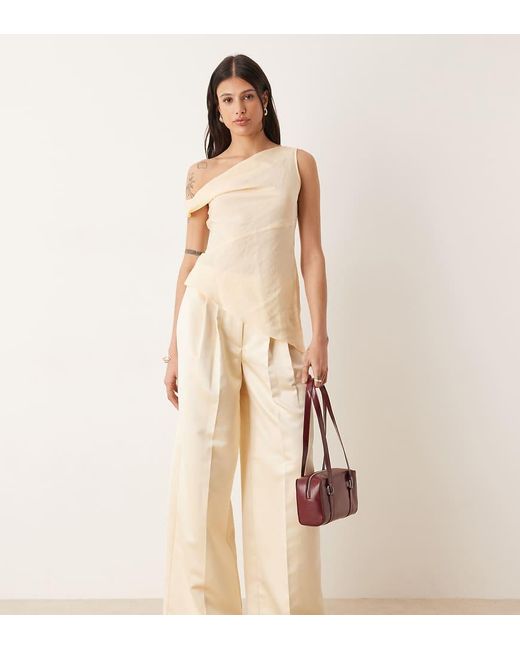 Pantalones De Sastre Blanco Marfil De Pernera Ancha Con Detalle De Pinzas De Satén De Asos Design Tall ASOS de color Natural