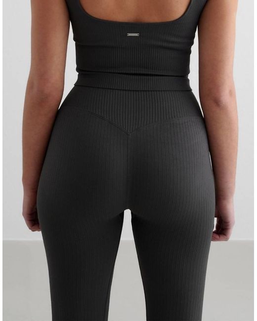 Petite di Aim'n in Black