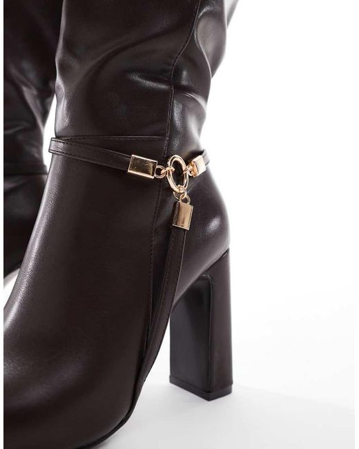 SEQWL White Boost Buckle Detail Knee Boots