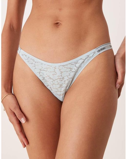 Tanga Azul Claro Con Diseño De Pico Modern Lace De Calvin Klein de color Blue