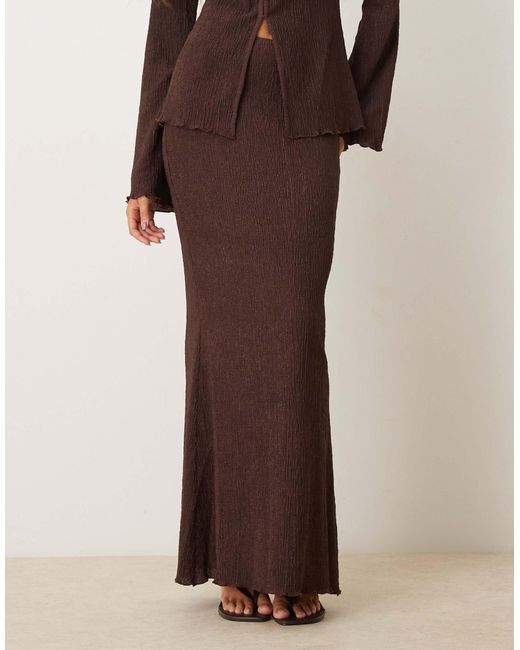 Evalina - jupe d'ensemble longue effet froissé - marron Pretty Lavish en coloris Brown