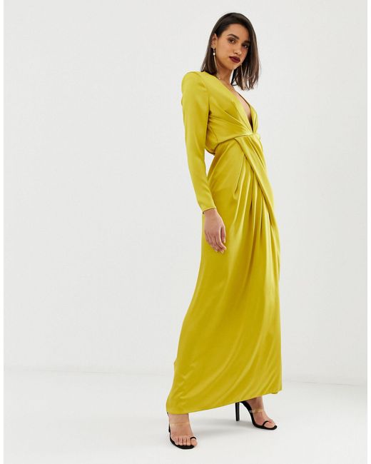 robe pull blanche porte