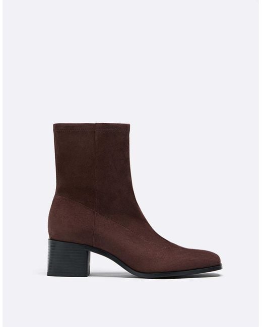 Bottines imitation daim - marron Stradivarius en coloris Brown