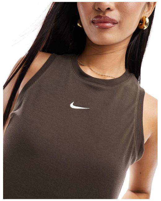 Camiseta corta barroco básica acanalada sin mangas Nike de color Black