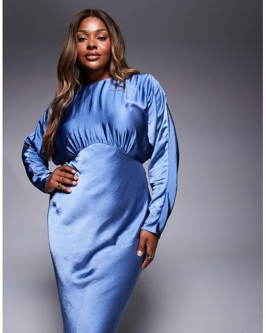 Asos design curve - robe longue en satin à manches chauve-souris - acier ASOS en coloris Blue