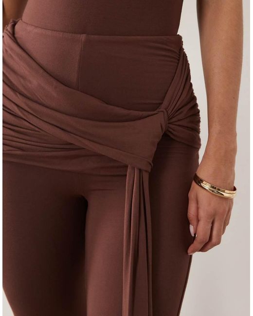 Bella Wanderdoll de color Brown