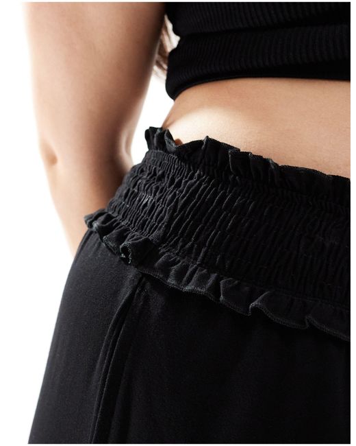 Asos design curve - pantaloni culotte taglio corto neri con vita arricciata di ASOS in Blue