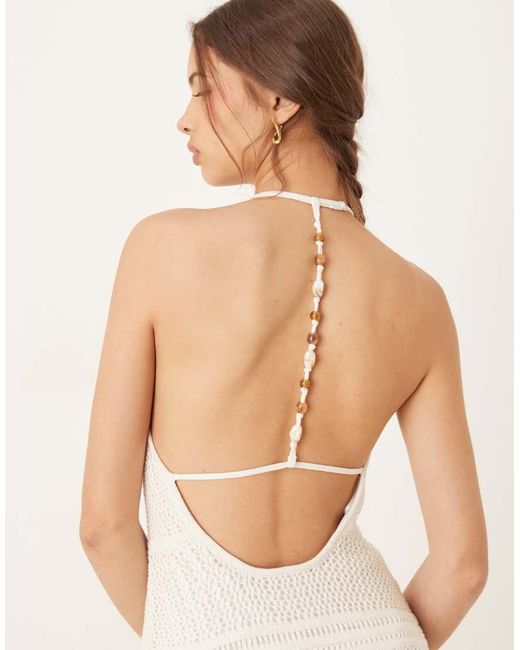Vestido Largo De Croché Con Cuello Subido, Espalda Abierta Y Tiras Con Cuentas De -Neutro Abercrombie & Fitch de color Natural
