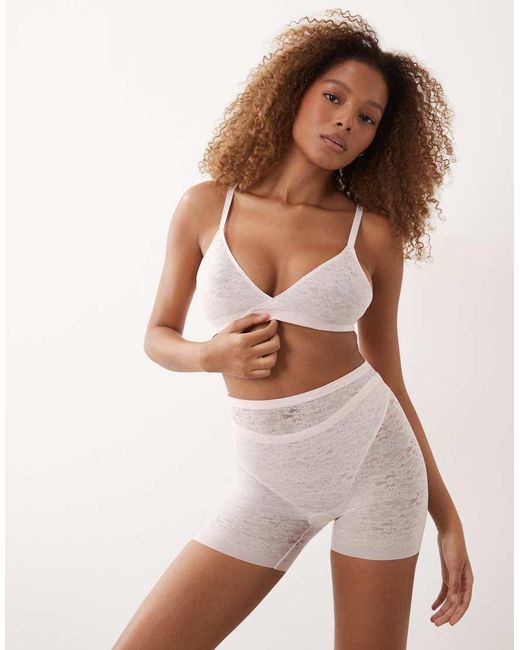 Spanx Natural Supersmooth Day To Date Night Invisible Lace Bralette