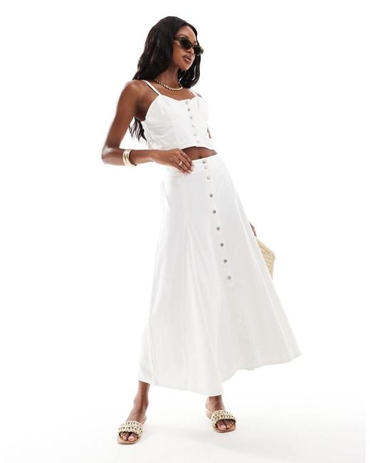 Top Corto Vaquero De Tirantes De (Parte De Un Conjunto) River Island de color White
