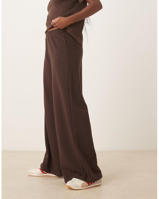 ASOS Brown Extreme Wide Leg Low Rise jogger